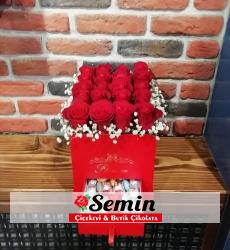 Kırmızı Çekmeceli Kutuda Çiçek Aranjmanı